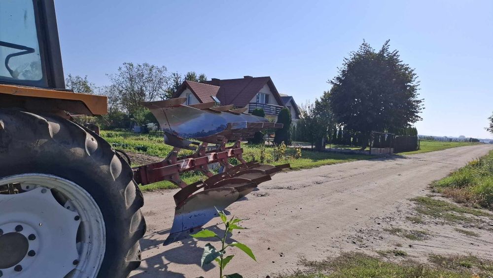 Pług 4-skibowy obrotowy Kongskilde – gotowy do sezonu!