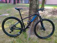 Bicicleta BTT Cube