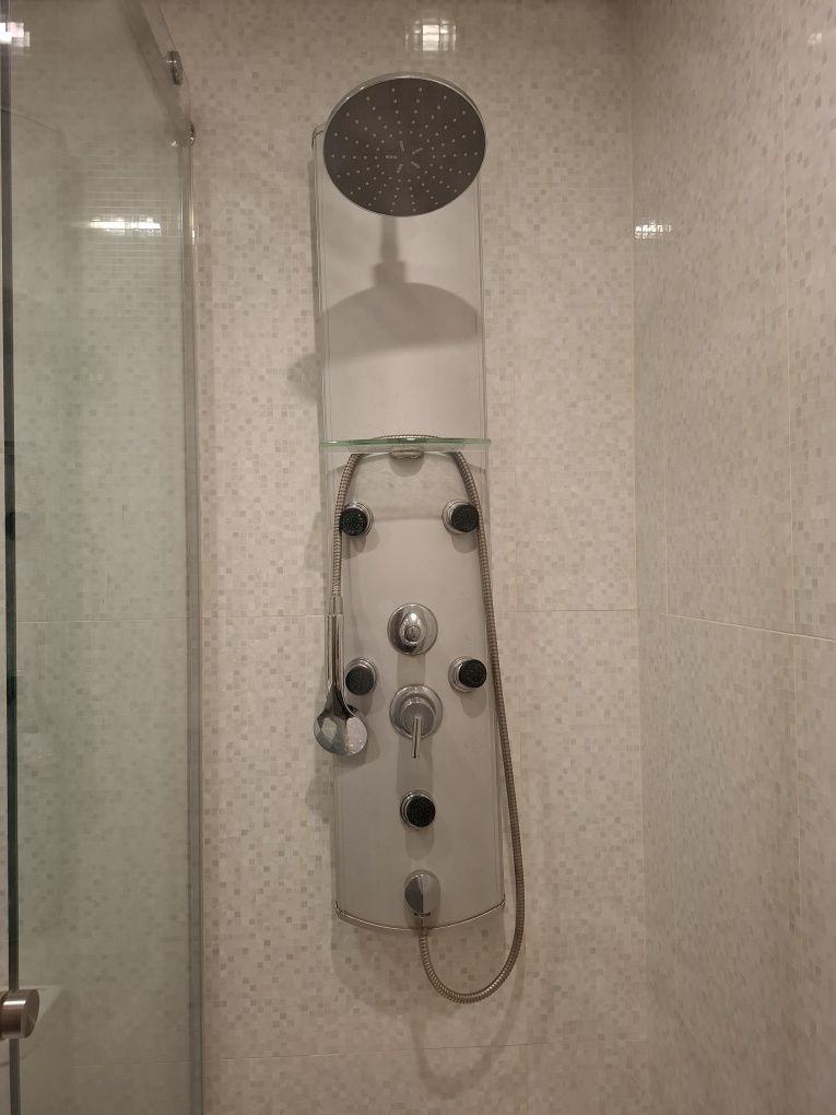 Vendo conjunto base duche, cabine e coluna hidromassagem