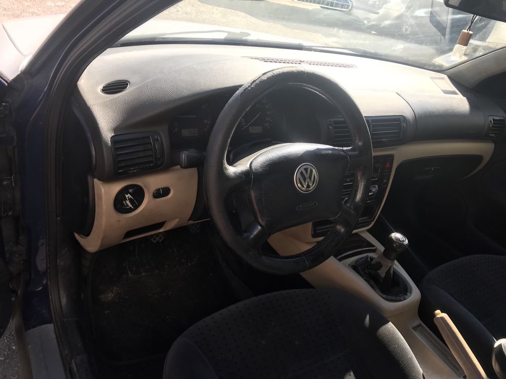 VW Passat 1.9 TDI 110 CV Ano1999