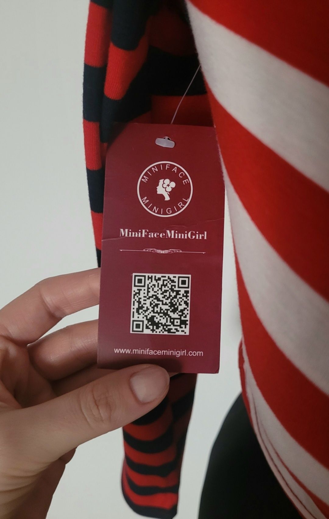 Nowa bluzka damska z długimi rękawami w paski z napisem sinner M/L