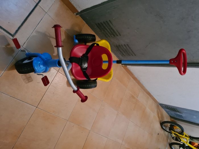 Triciclo Chicco Criança