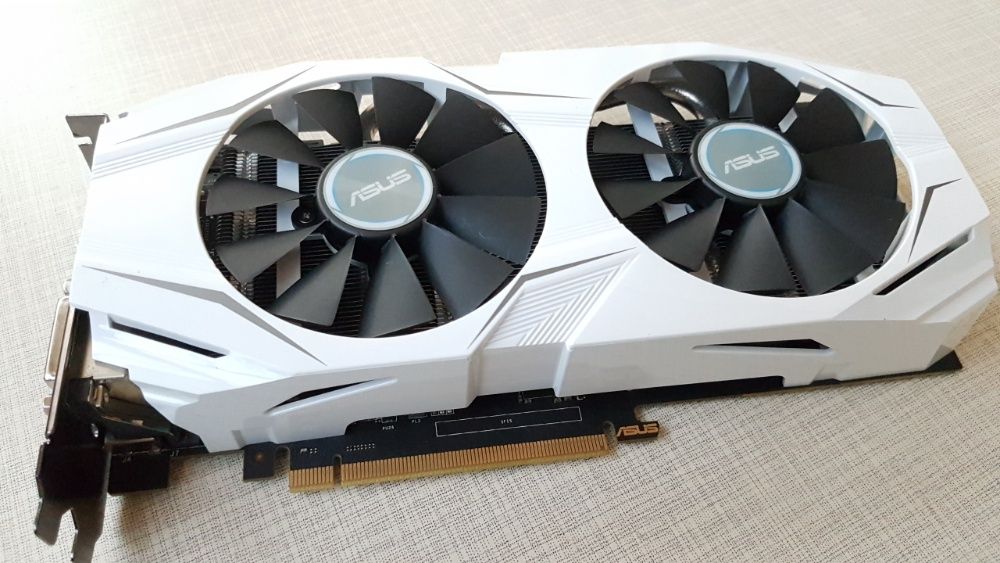 ASUS GeForce GTX 1070 OC 8GB