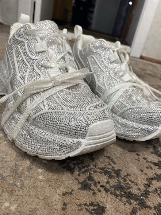 Кросівки 2025 дуже класні на 24см устілка