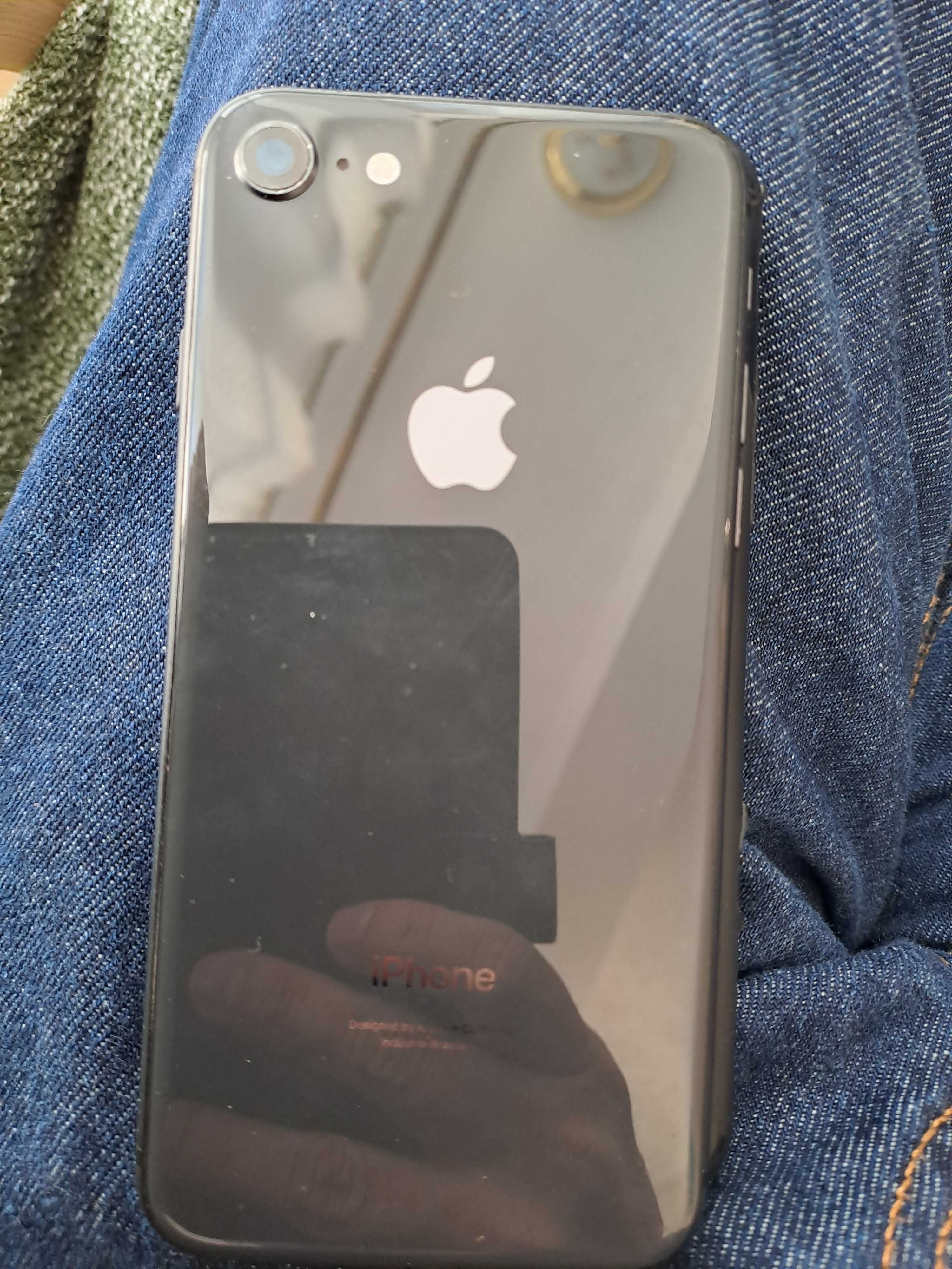 iPhone 8 em muito bom estado