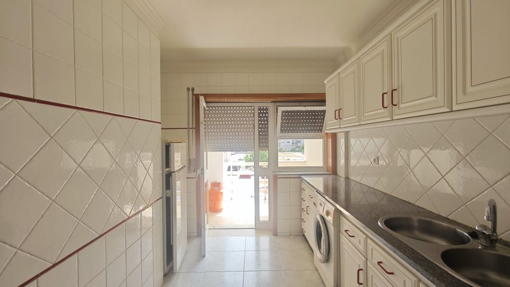 Apartamento T1 na praia da Amorosa