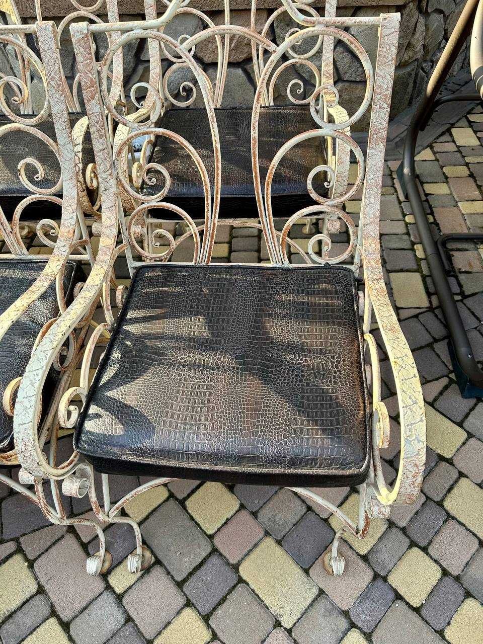 Кресло коване для альтанки