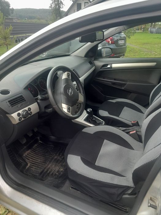 Продам Opel Astra H Універсал!!!