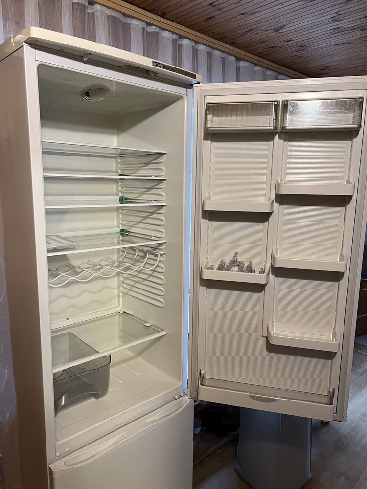 Холодильник Атлант 203 см Б у