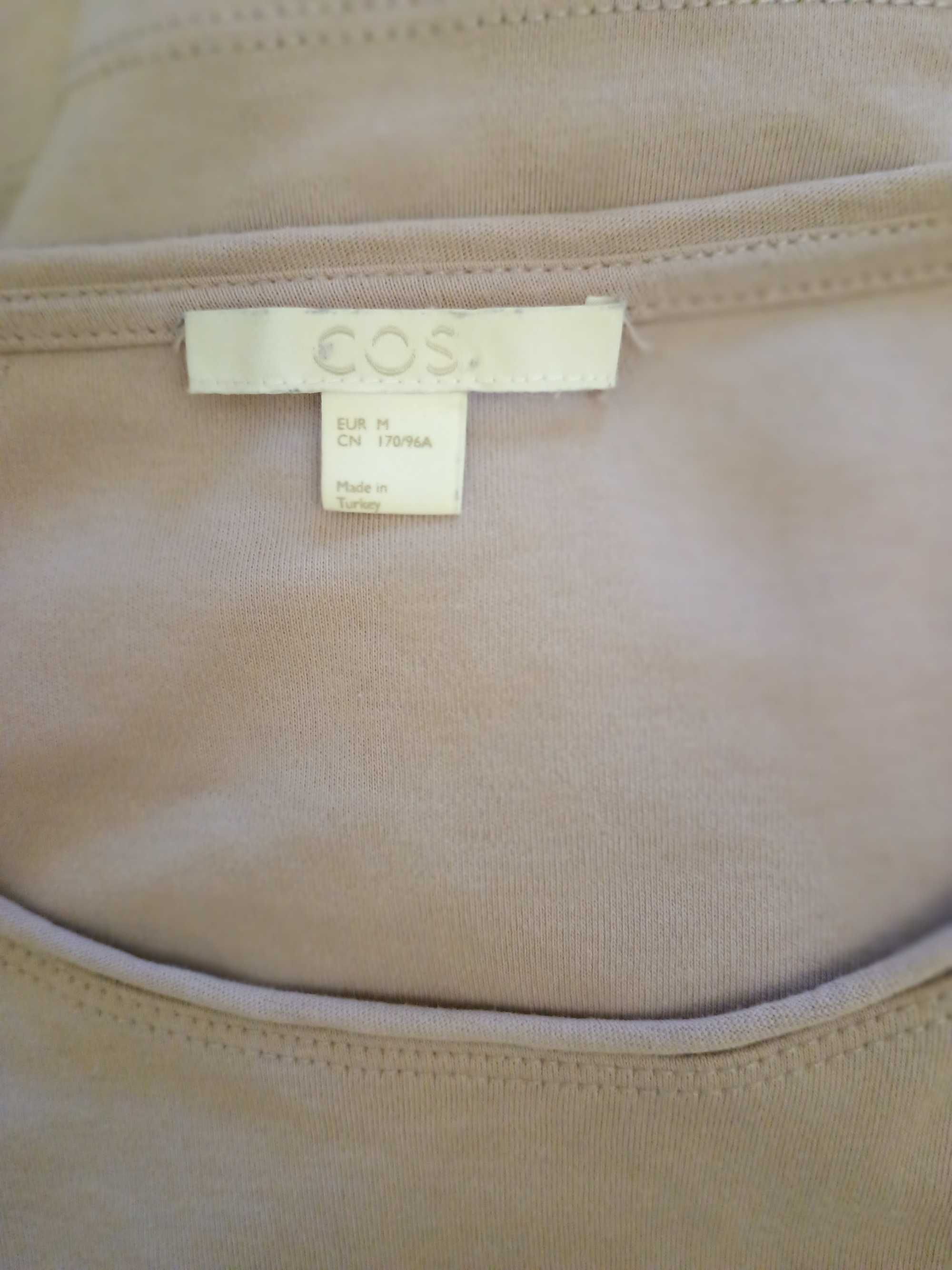 Нежная футболка лонгслив «оверсайз» модного шведского бренда «COS»