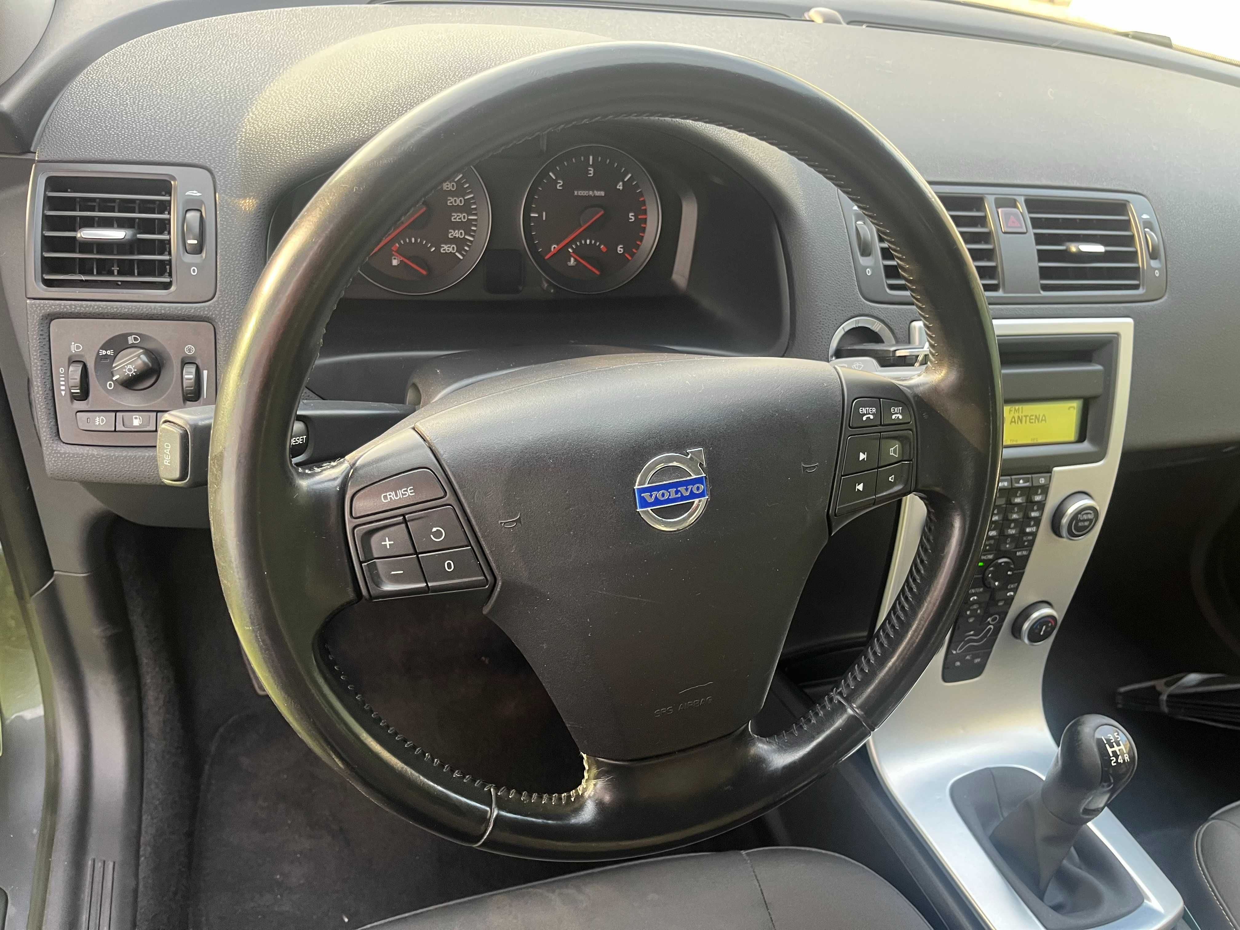 Volvo v50 1.6D 2010
