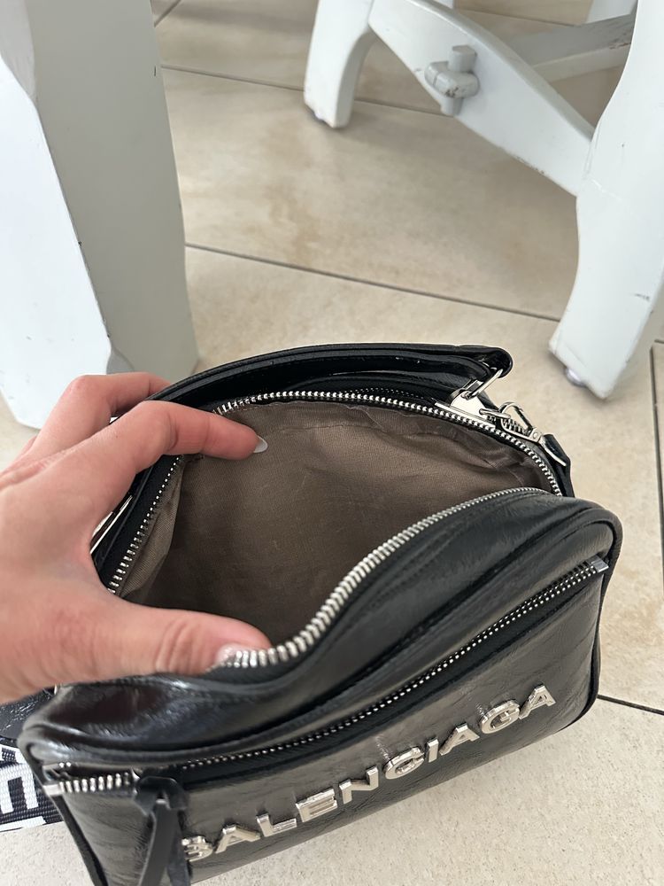 Balenciaga torebka na ramię torba nowa czarna skórzana logowana