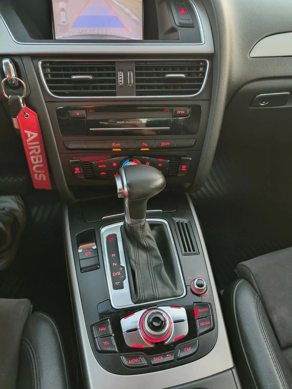 Audi A4 Audi A4 B8 3.0 TDI CDUC S-Tronic Quattro Alcantara
