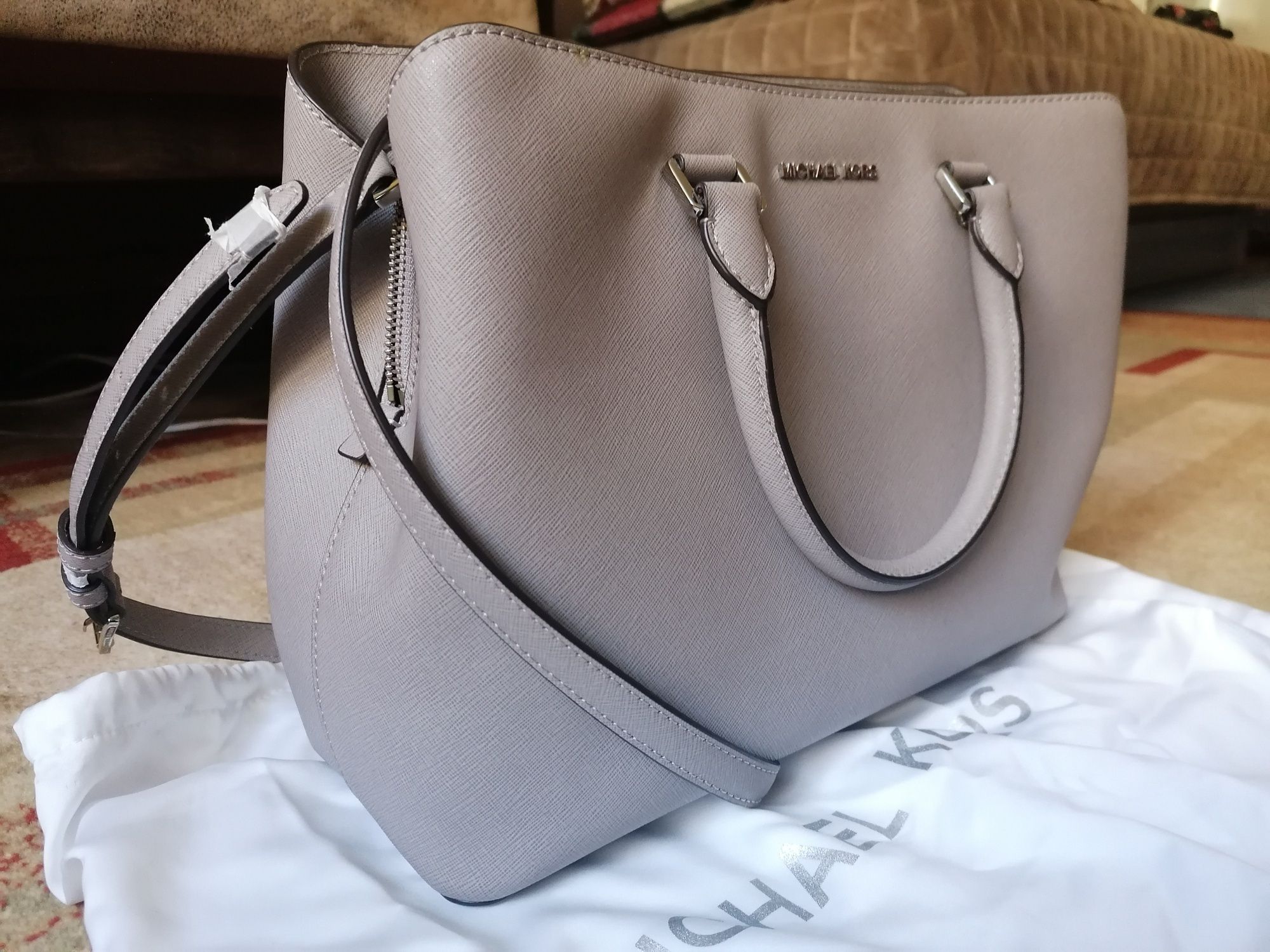 Torebka Michael Kors Savanah Pear Grey