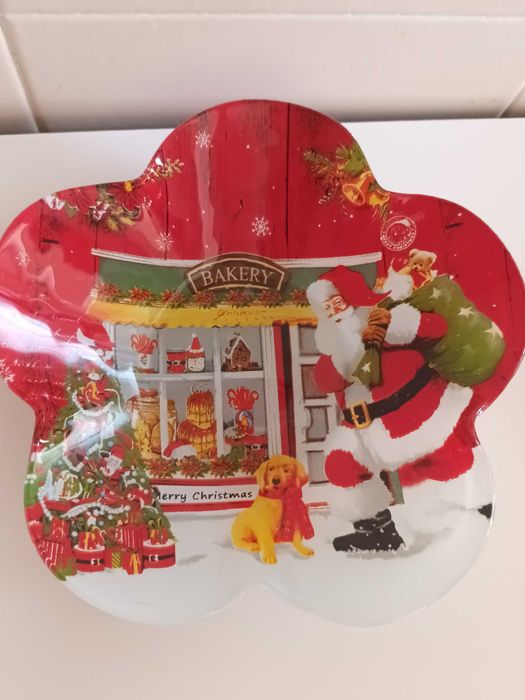 Vende-se loiça alusiva ao natal e material de wc 20.