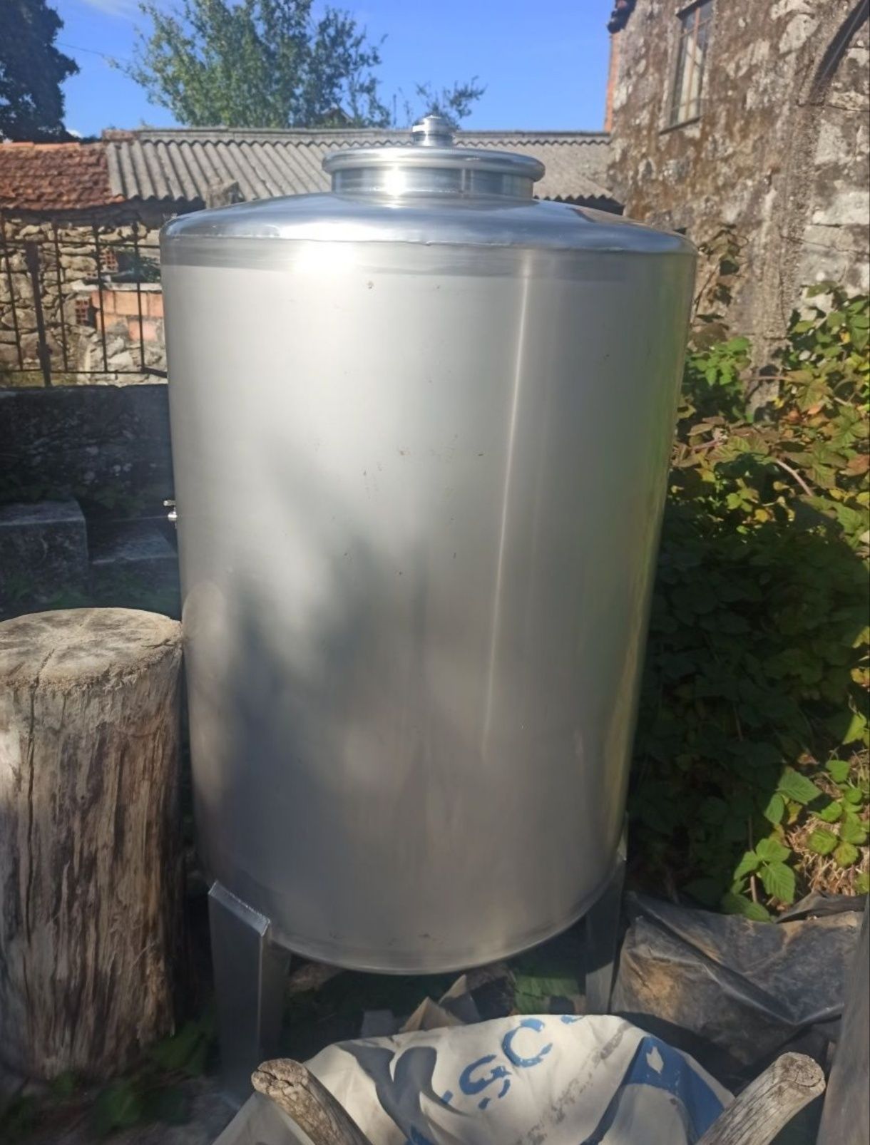 Cubas 500 litros em inox.