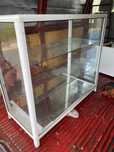 Vitrine em aluminium