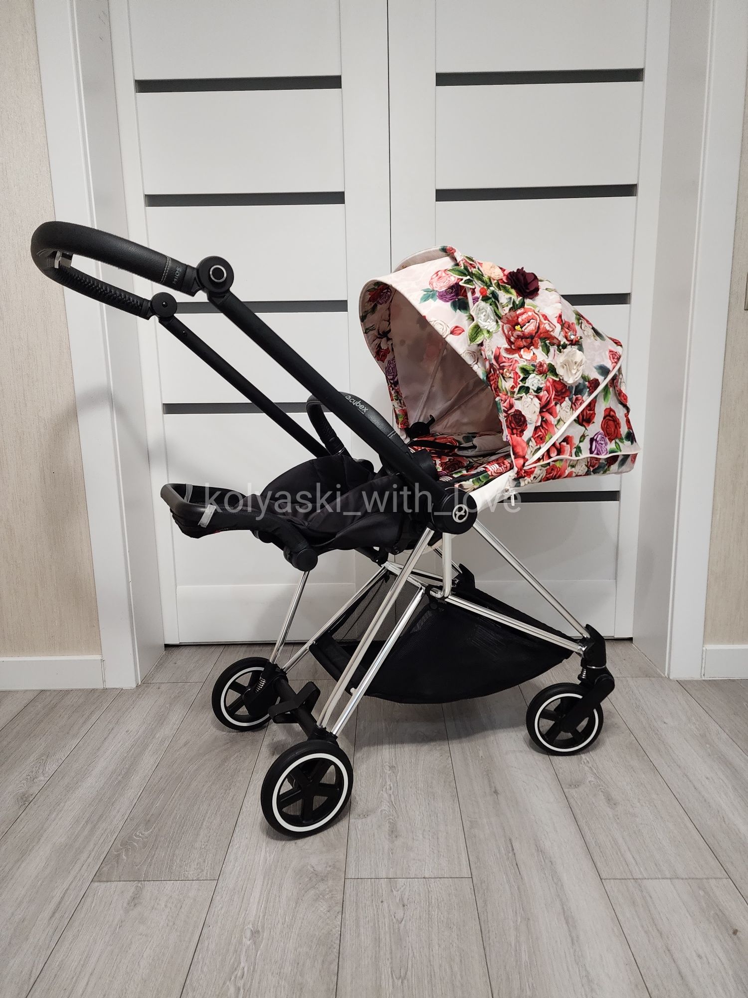 Cybex Mios 4.0 Spring Blossom Light Сайбекс Міос візок візочок коляска
