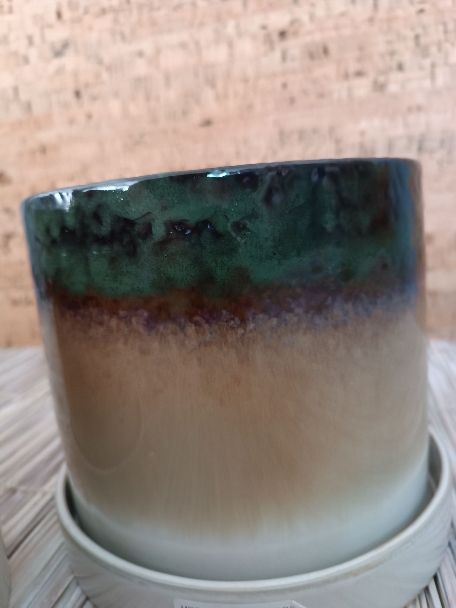 Vasos tricolor com prato