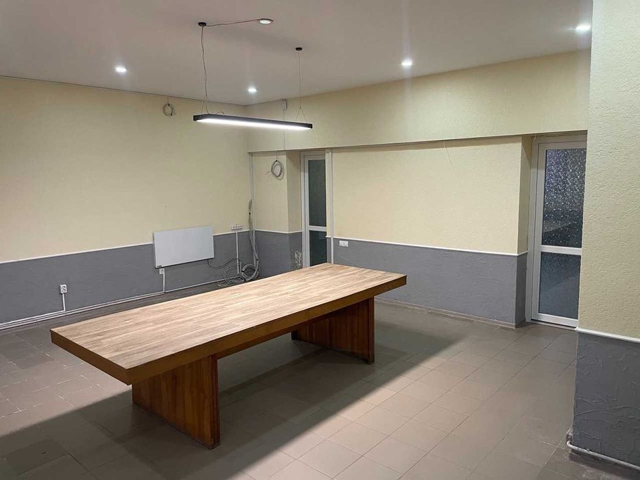 Оренда комерція магазин офіс склад аптека приміщення  105 кв м