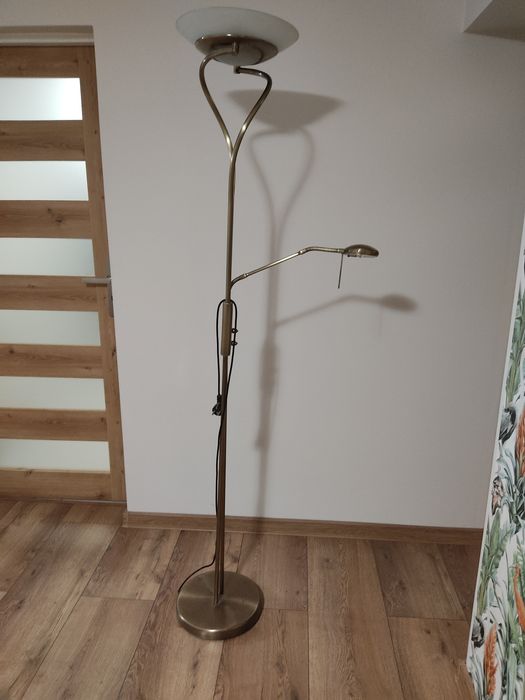 Sprzedam lampę stojącą