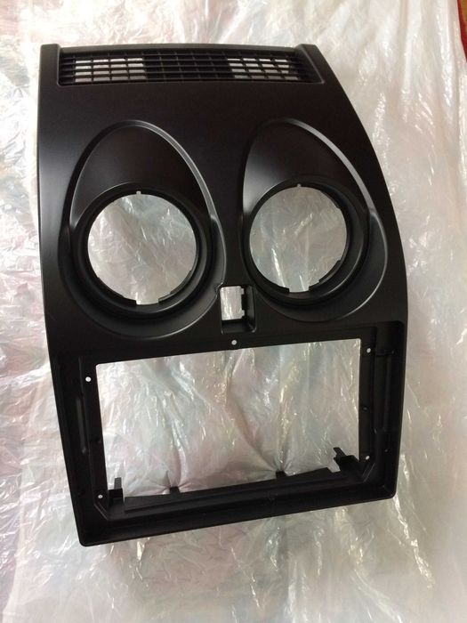 Панель под магнитолу NISSAN QASHQAI j10 2012 год