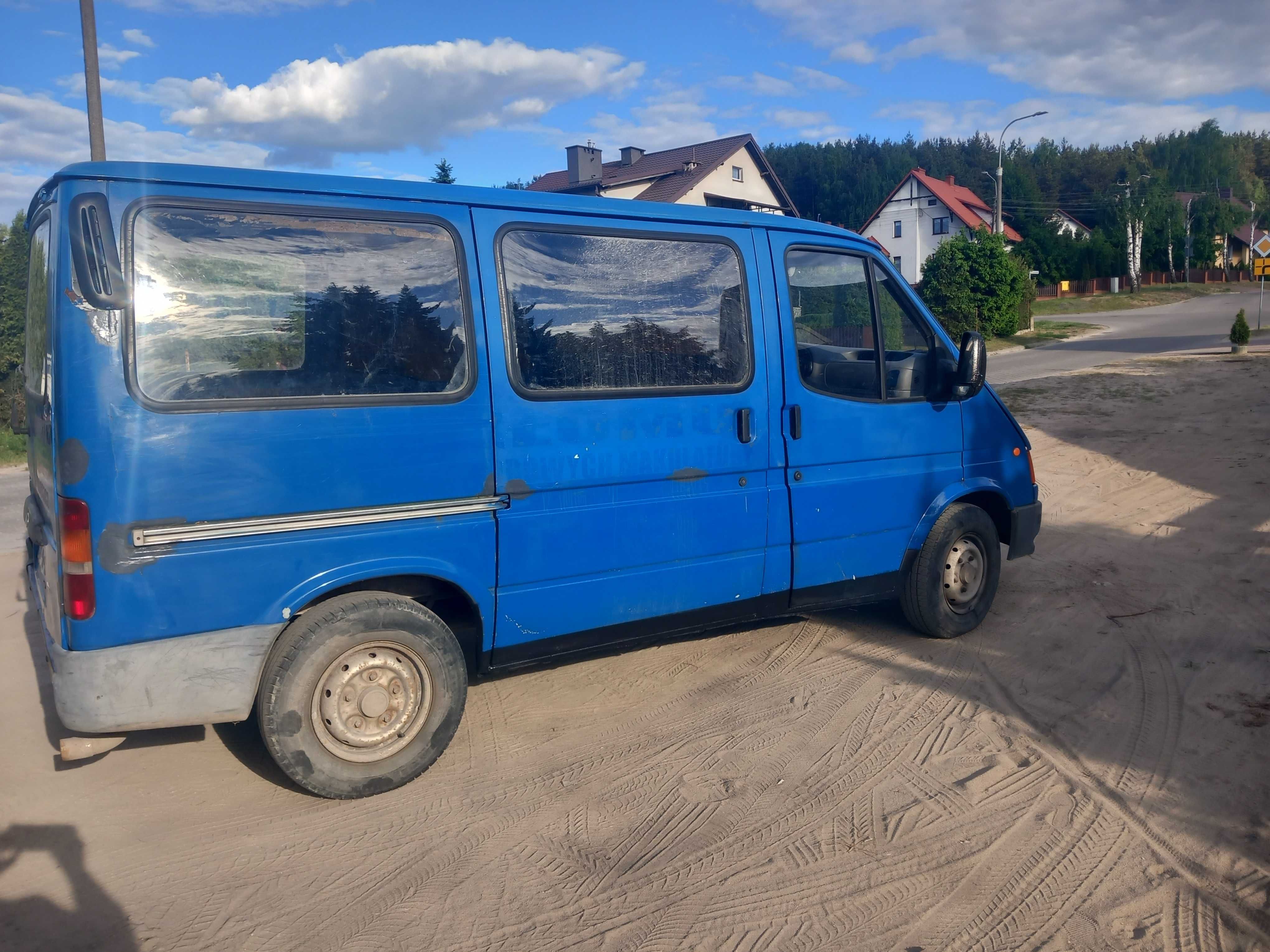 Ford Transit 2,5 diesel , niski , krótki