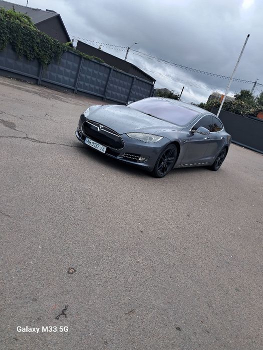 Tesla S , простая продажа , обмен