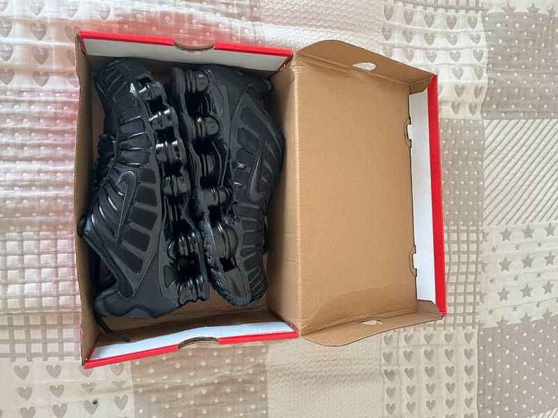 Buty NikeShox TL Moda Obuwie sportowe rozmiar.39