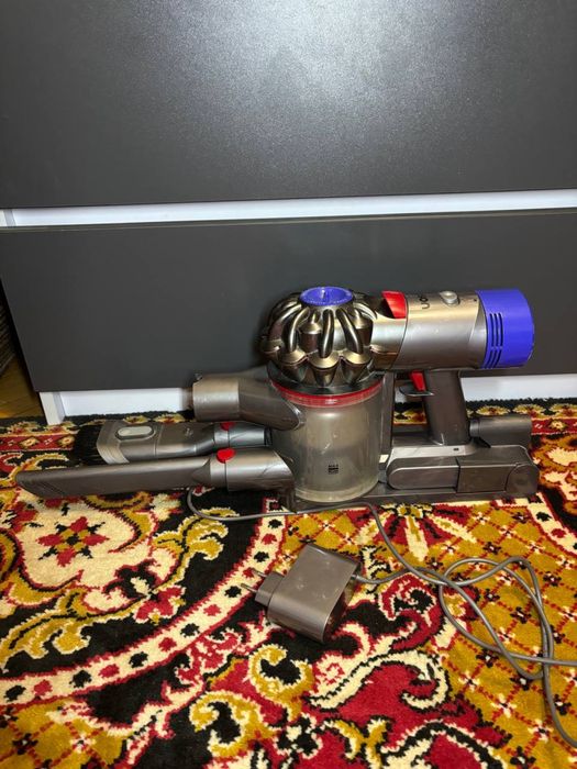беспроводной пылесос Dyson V8 Absolute