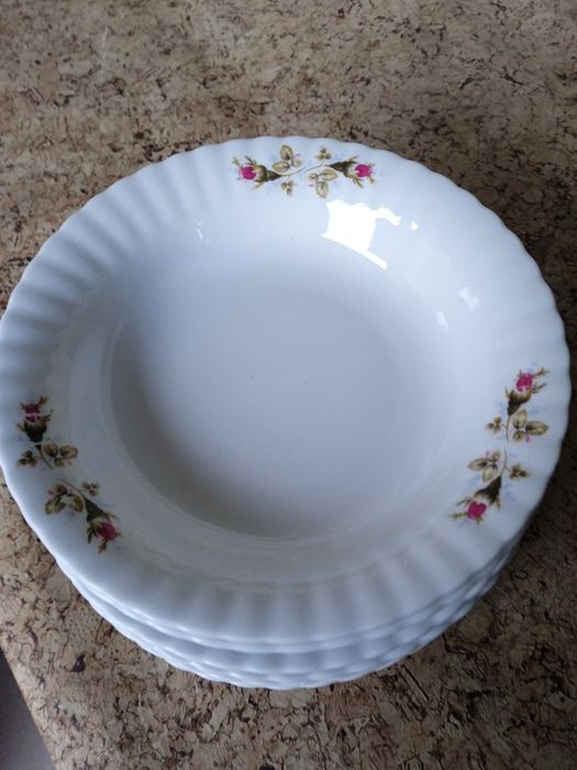 Zestaw talerzy Chodzież Iwona porcelana fajans