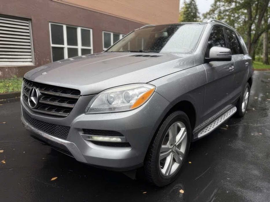 Mercedes-Benz M-Class ML 350 4MATIC      2013