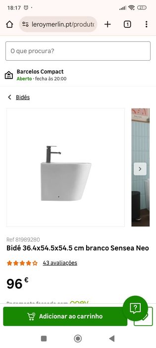 Bidé com torneira e acessórios