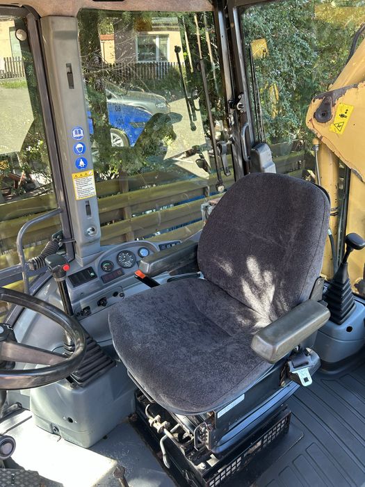 Koparko Ładowarka New Holland , Zadbana , 4 łyzki ma