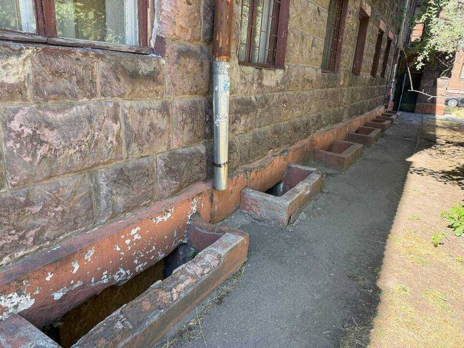 Приміщенння Підвал проспект Металургів, буд. 4 (368 кв.м.)