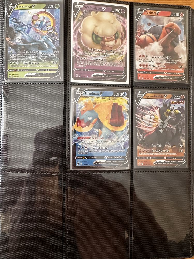 Zestaw 32 oryginalnych kart Pokemon TCG V Ultra rare w tym 3 Pikachu