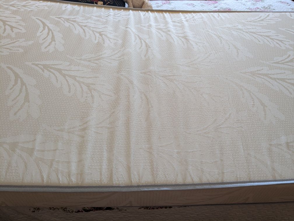 Colchão novo 1,90cm x 0,90cm