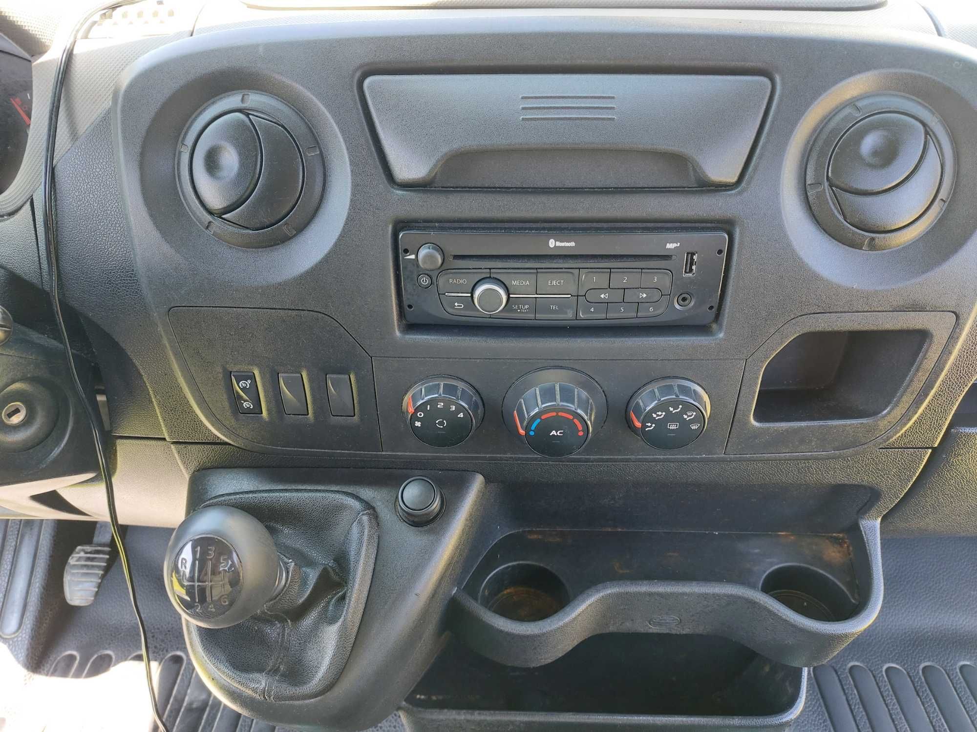 Renault Master 6 osobowe 2013