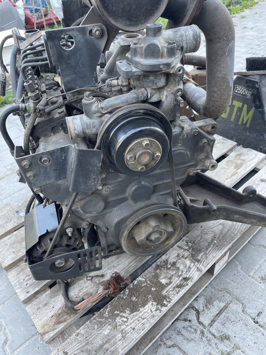 Двигун дизельний Kubota V3300 Турбо