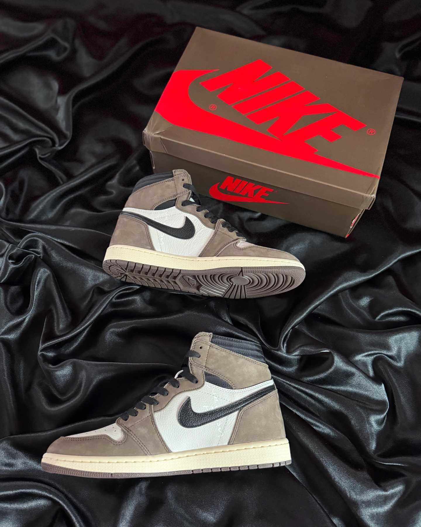 Jordan 1 Retro High OG SP Travis Scott Mocha r.39