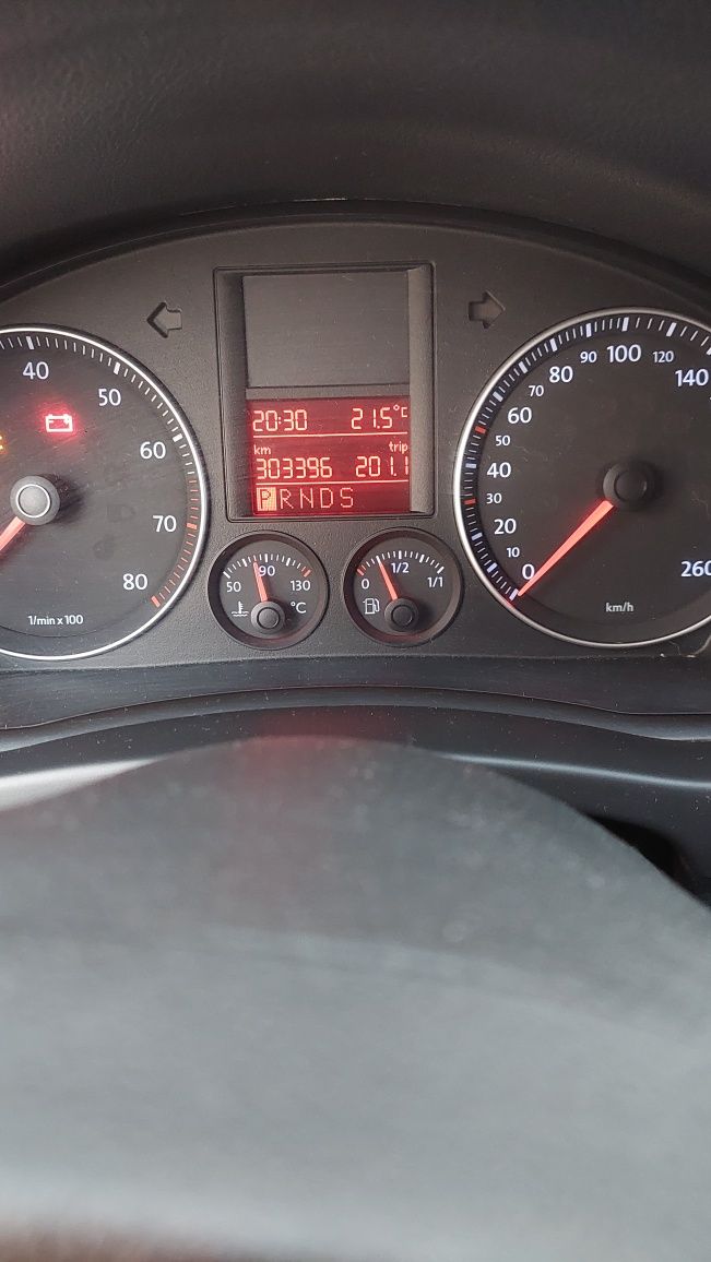 Срочно Vw Гольф Плюс АКПП, 1.6,Газ 4 поколение.