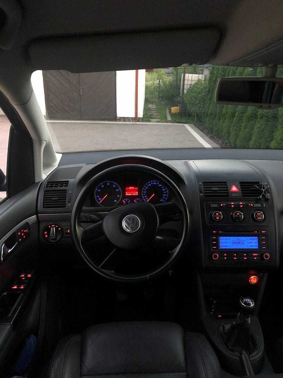 Продам Volkswagen Touran