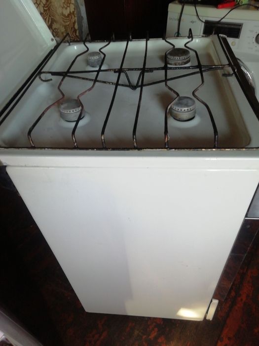 Продам газовую плиту Брест 60смх60