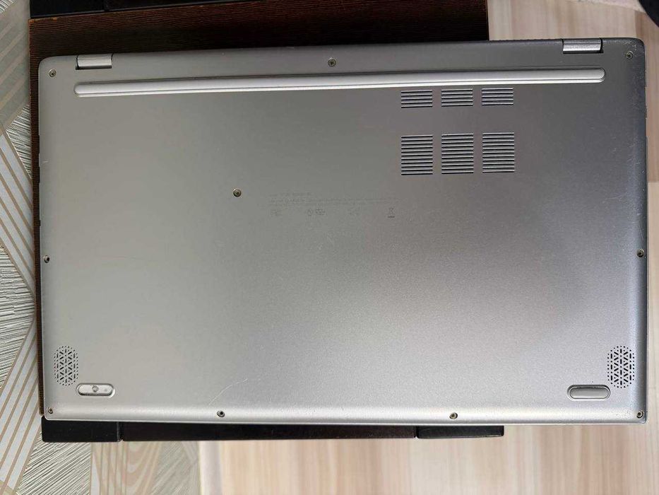 Asus VivoBook 17｜Vega 8 2gb｜Ryzen 5 3500U｜17.3"｜OЗУ 8 gb｜512 gb