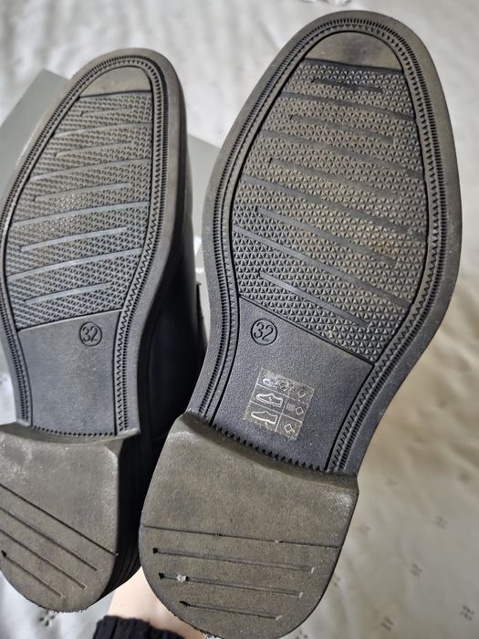 Buty eleganckie dla chłopca komunia 32