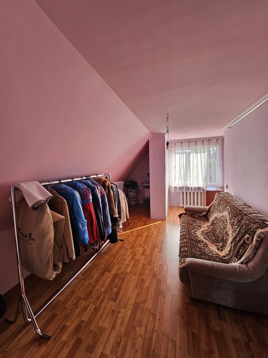 Дім біля лісу- спокій, простір та затишок