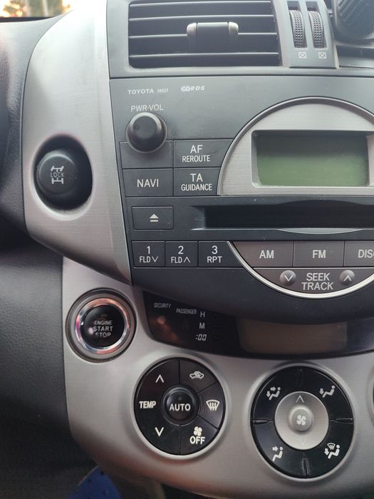 Aвтомобіль Toyota Rav 4 2006
