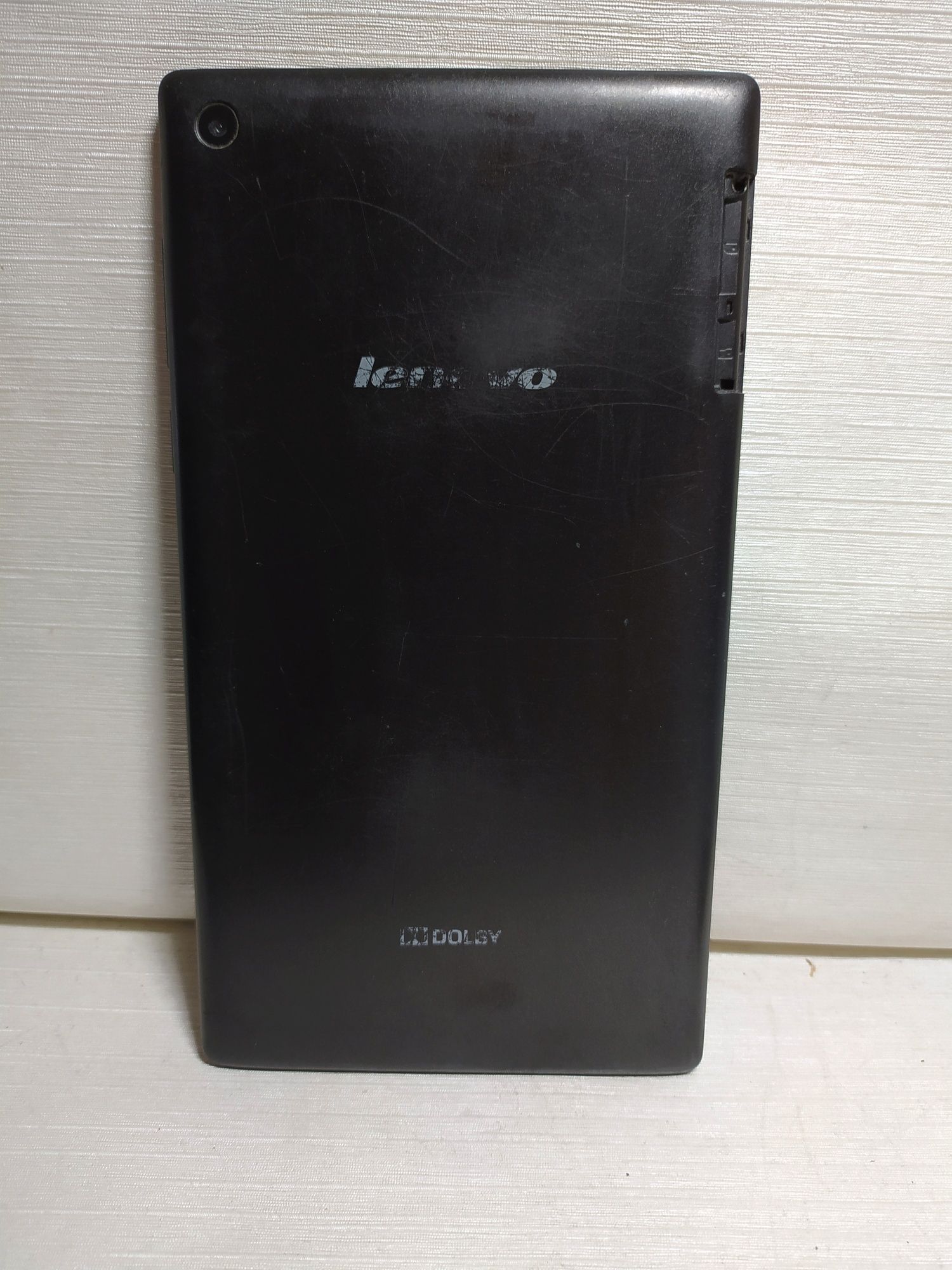 Планшет - телефон Lenovo TAB 2 A7-30HC 3G для интернета и видео