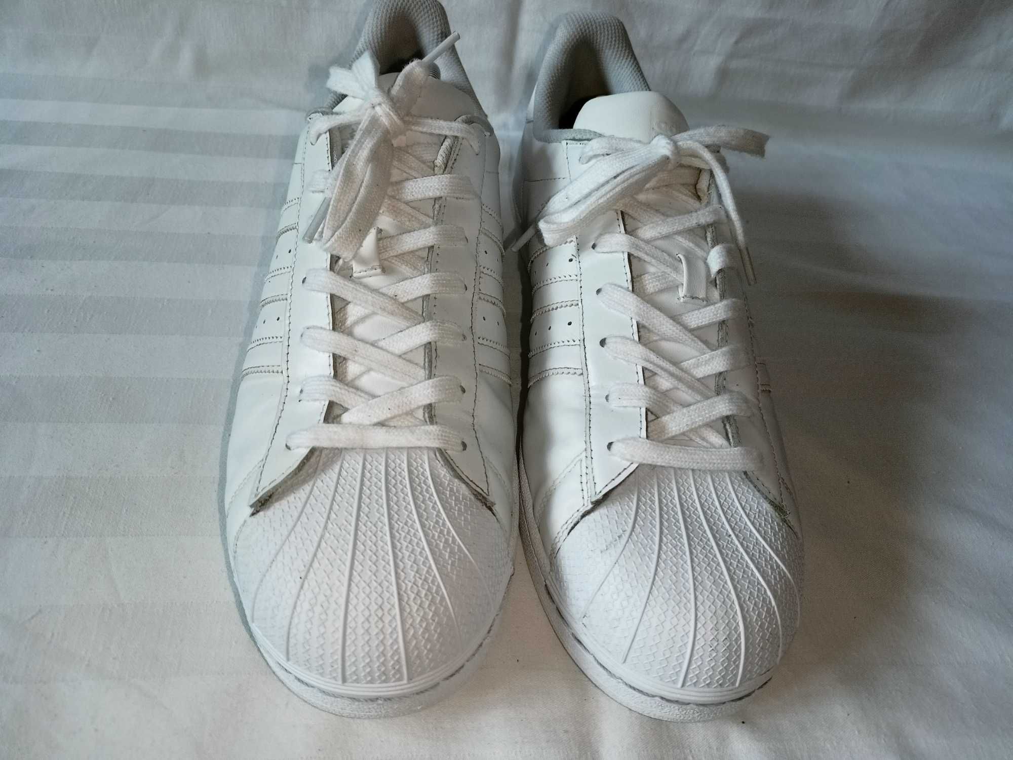 Adidas Superstar roz.49 1/3 - dł. wkł. 30,5 cm- skóra- stan bdb