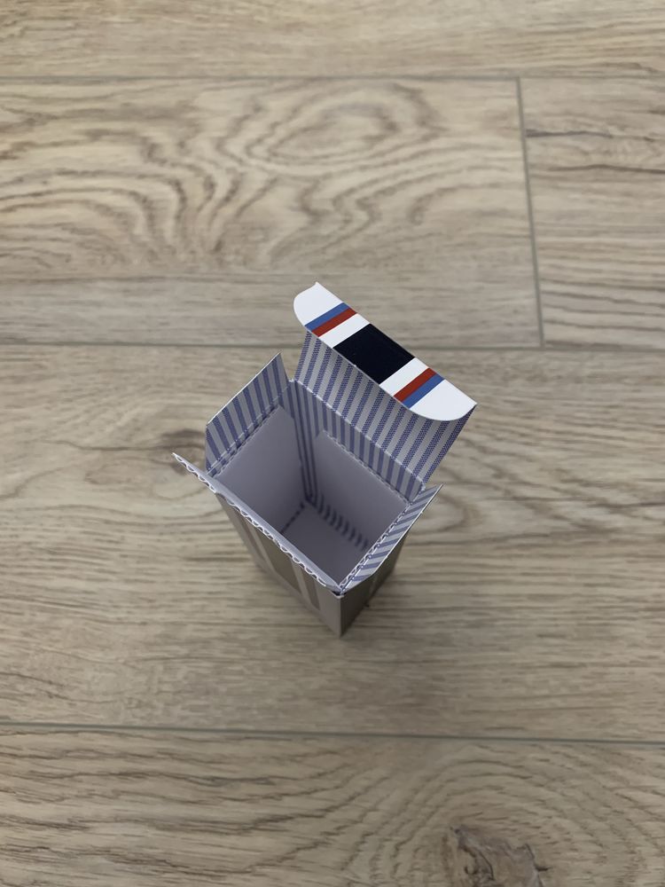 Nowe pudełko po perfumach Tommy Hilfiger